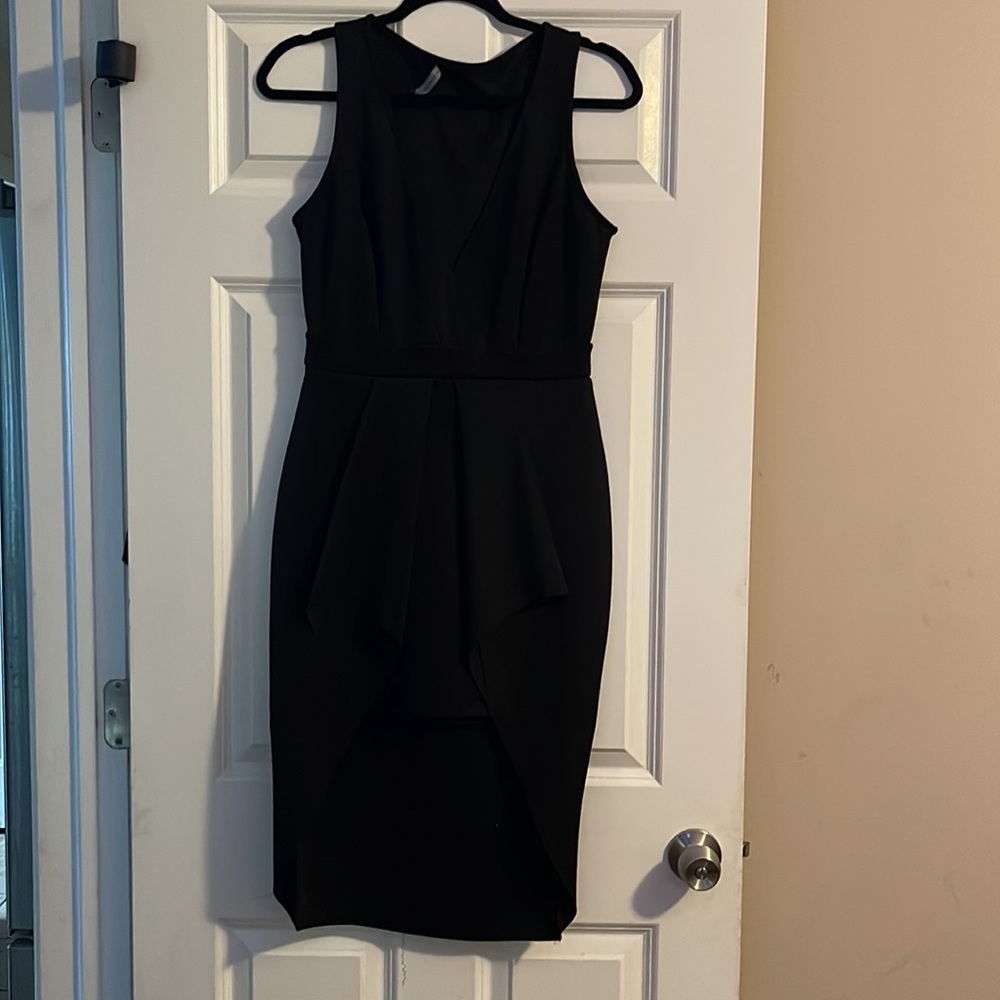 Tuxedo Inspired Mini - Picture 4 of 5